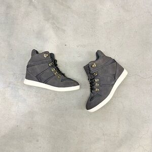 Vintage streetwear grey mesh wedge sneakers